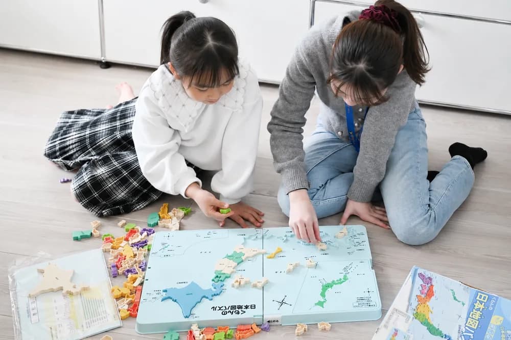 おうちで子どもと地図パズルを楽しむBuddy
